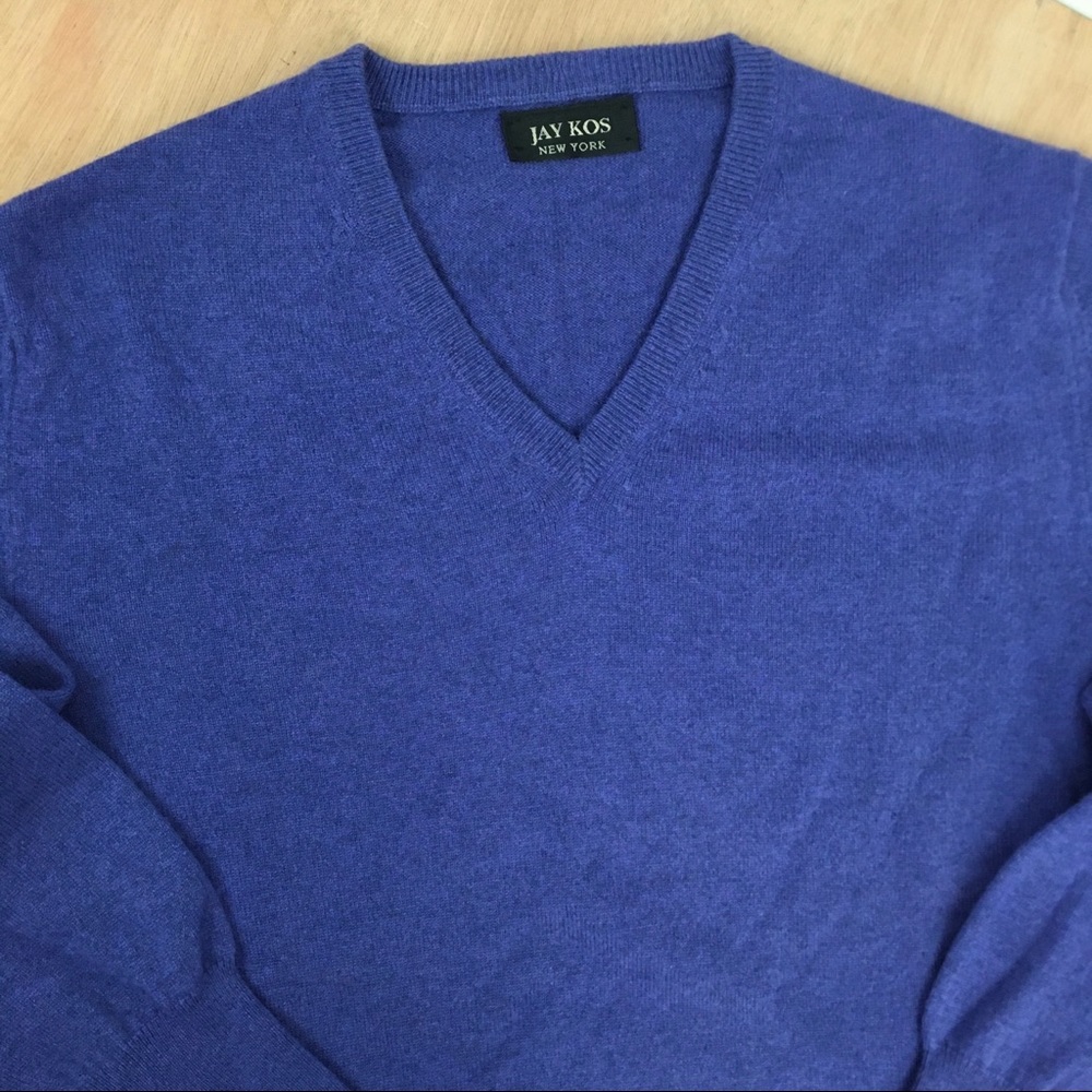 🛍 Jay Kos 100% Cashmere V-Neck Sweater, Size Medium, New with small flaw.